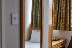 Properties Unique Dene Rooms - Single Room